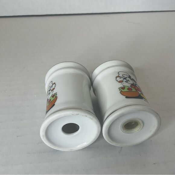 MICKEY Mouse Salt and Pepper Shakers White Ceramic With Gold Trim - Picture 4 of 6